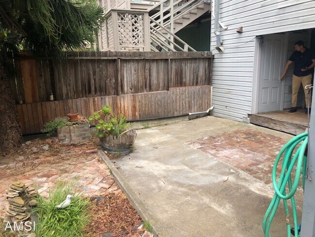 Building Photo - 1 br, 1 bath House - 164 Lundys Lane