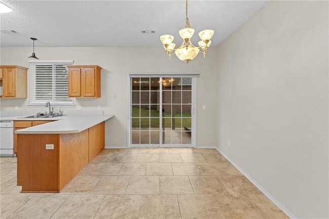 Foto del edificio - 1552 S Tally Ho Dr