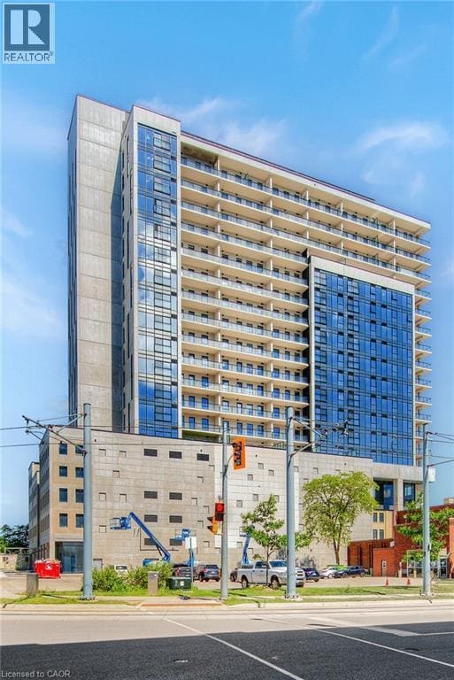 Photo du bâtiment - 181 King St S