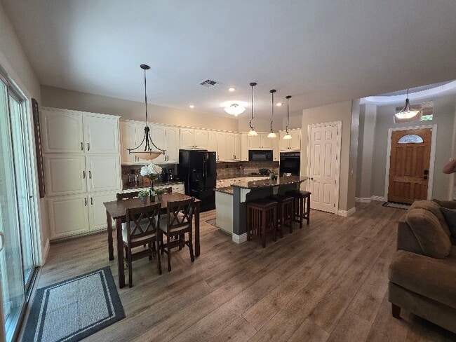 Building Photo - 1332 Parsons Ct