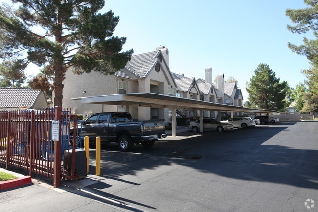 Primary Photo - The Quinn