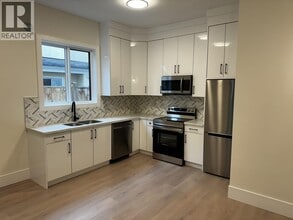 Building Photo - 106XX Southgate Rd