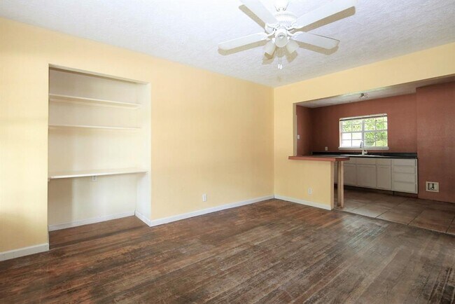Foto del edificio - 3125 Hopper Rd