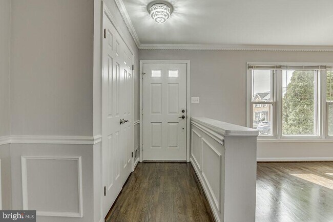 Foto del edificio - 2866 Yarn Ct