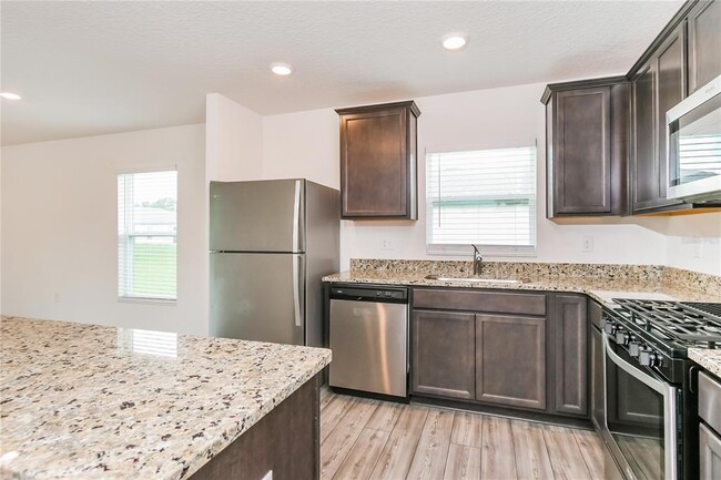 Building Photo - 420 Kensington View Dr