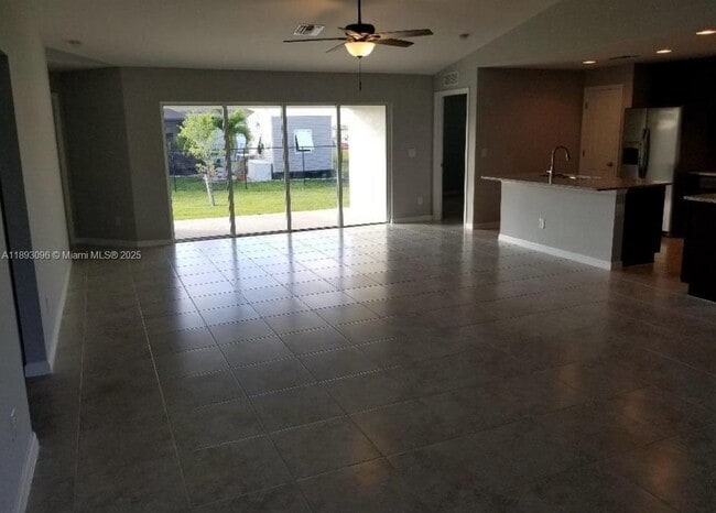 Foto del edificio - 414 NW 23rd Terrace
