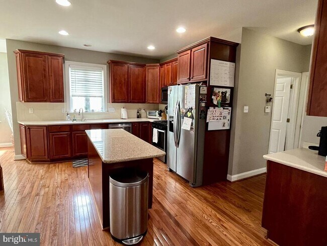 Foto del edificio - 204 Windham Dr