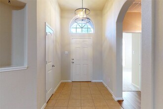 Building Photo - 8718 Sunrise Canter Dr Building Photo - 8718 Sunrise Canter Dr