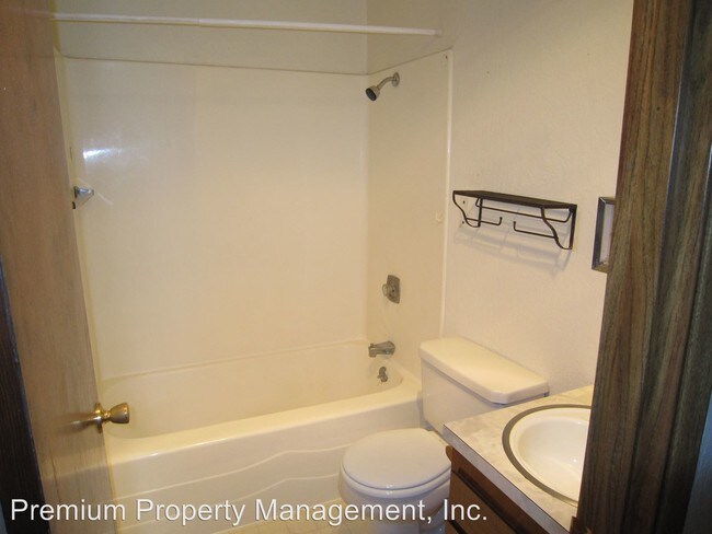 Foto del edificio - 1425-1439 Salishan St SE