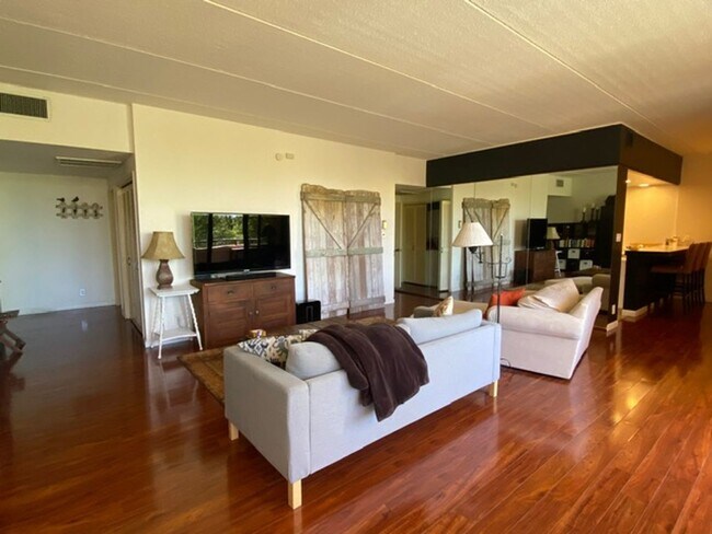 Foto del edificio - Riverside Condo at 1200 Riverside #1280