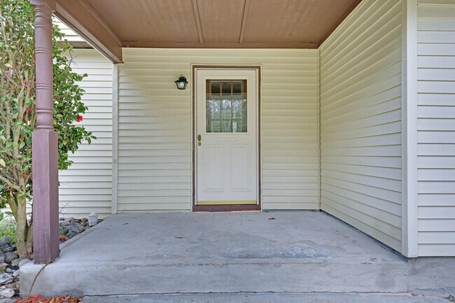 Foto del edificio - 118 Cedarbrook Ln