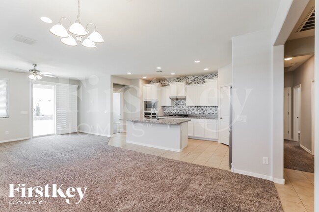 Building Photo - 2027 Kenton Way