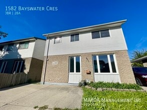 Building Photo - 1582 Bayswater Crescent