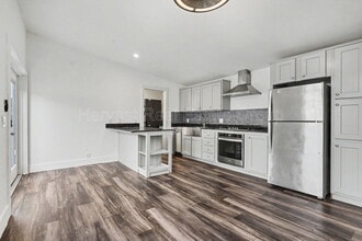 Building Photo - 33158 7th St
