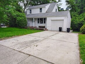 Building Photo - 98 I U Willets Rd