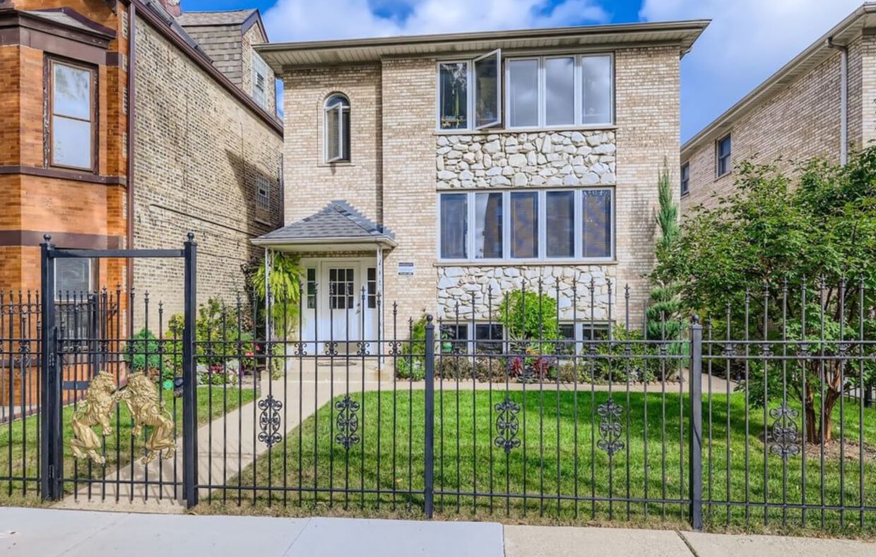 Foto principal - 2550 W Winnemac Ave