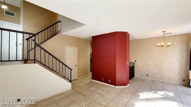 Foto del edificio - 5003 Strauss Dr