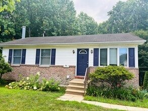 78 White Birch Dr