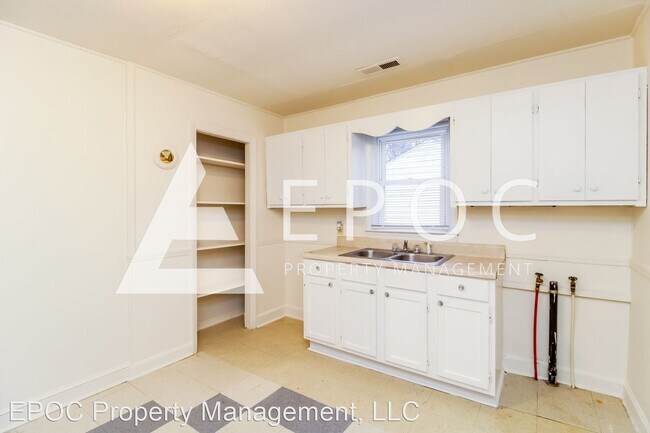 Building Photo - 2 br, 1 bath House - 1803 Halcyon St