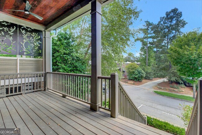 Building Photo - 10659 Serenbe Ln