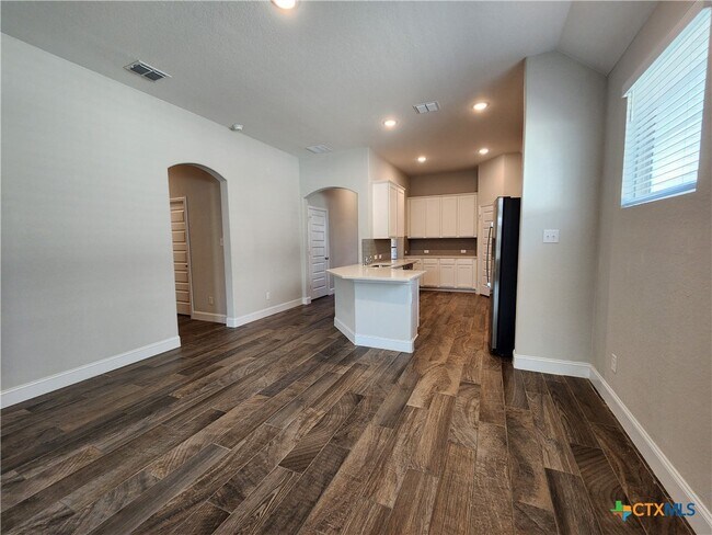 Foto del edificio - 1324 Spring Row St