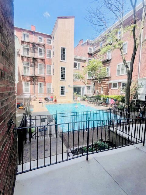 Foto del edificio - 1008 Spruce St