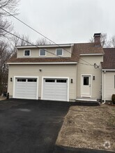Building Photo - 9 Woodville Cir