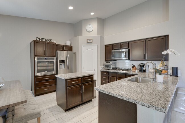 Building Photo - BEAUTIFUL SINGLE STORY HOME IN SOUTHERN HI...