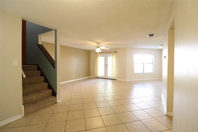 Foto del edificio - 13026 Cavern Park Dr