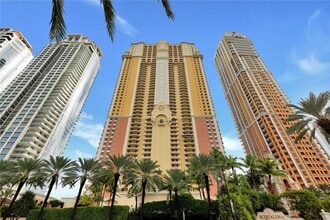 Building Photo - 17875 Collins Ave