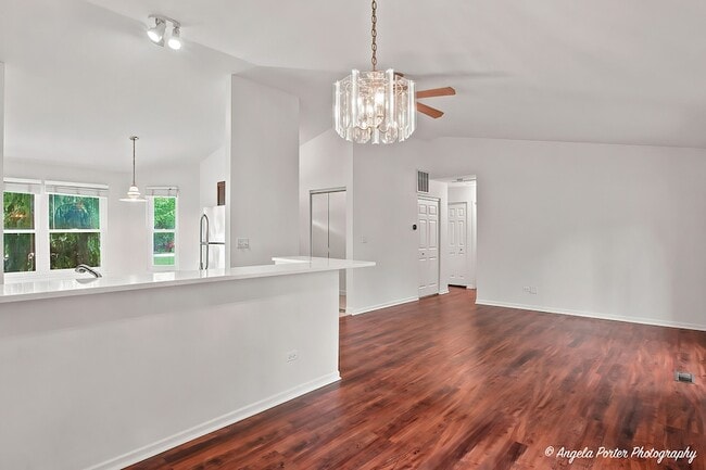 Building Photo - 3287 Medford Ct