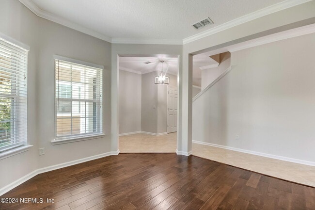 Building Photo - 500 Howland Drive
