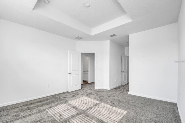 Foto del edificio - 121 Bogey Dr