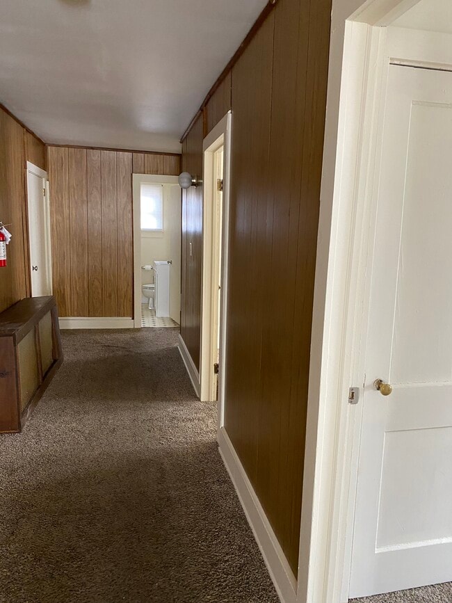 Building Photo - 63 E Railroad Ave