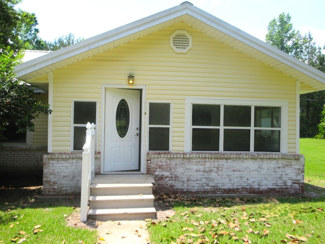 Primary Photo - 1046 Miers St