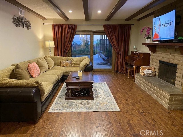 Foto del edificio - 9313 Valley View St