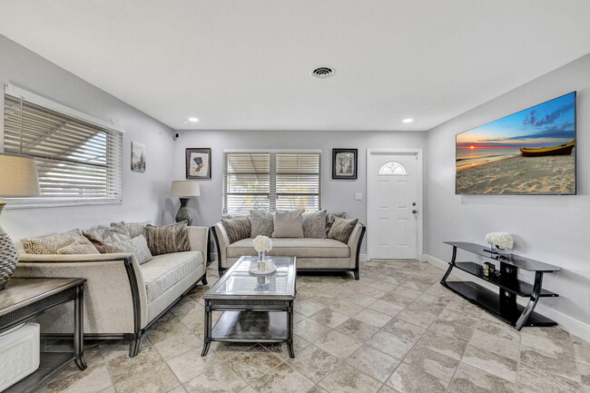 Foto del edificio - 4901 NW 27th Way