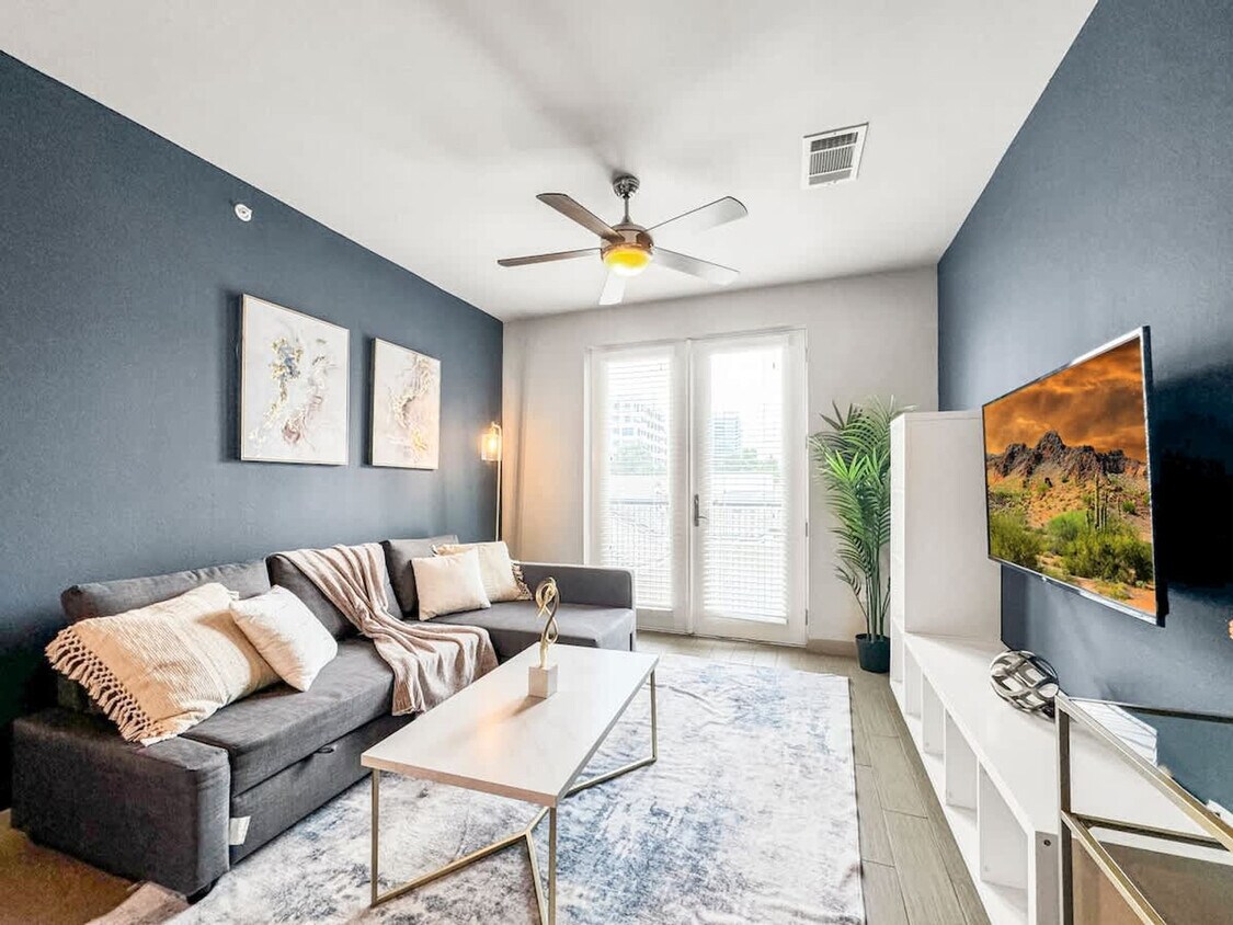 Foto principal - 3021 Routh St