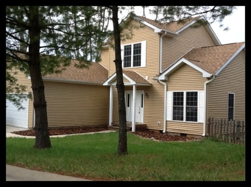 Building Photo - 2 Forest Lake Dr