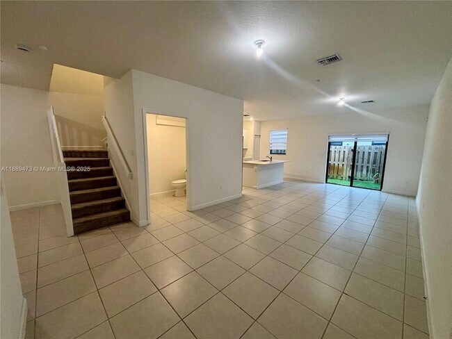 Building Photo - 218 SW 159th Ct