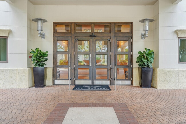Foto del edificio - 3610 Gardens Pkwy