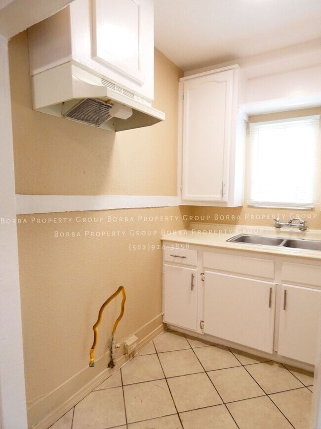 Building Photo - LB2120 (LINDEN)