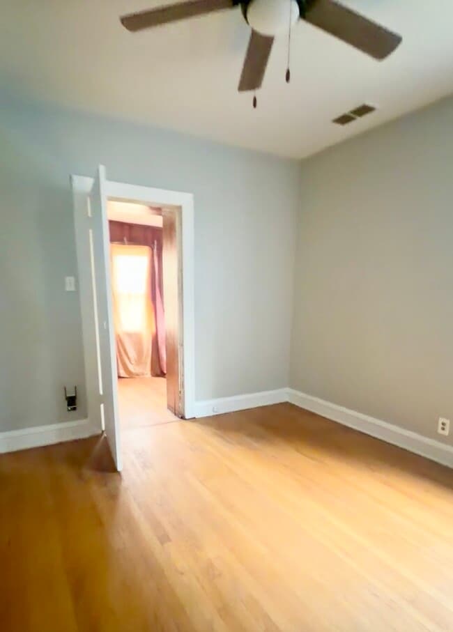 Bedroom 2 + sunroom - 8010 S Marshfield Ave