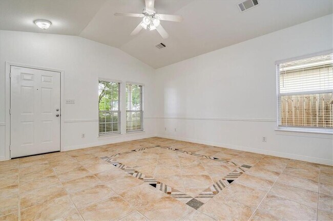 Building Photo - 3425 Elija St