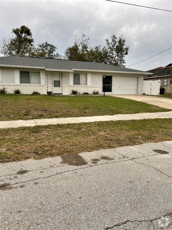 Lake Baton Estates Apartments under 2,500 Deltona, FL 2 Rentals