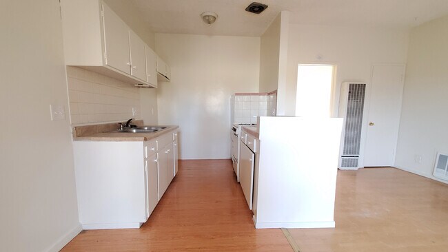 Foto del edificio - 1812-1818 W Sumac Ln