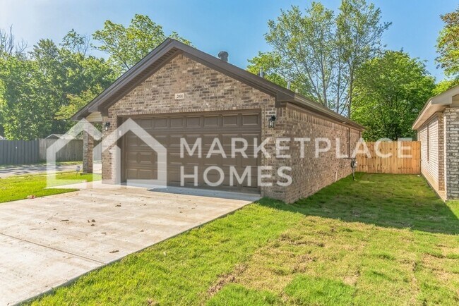 Foto del edificio - 2000 W Long 17th St