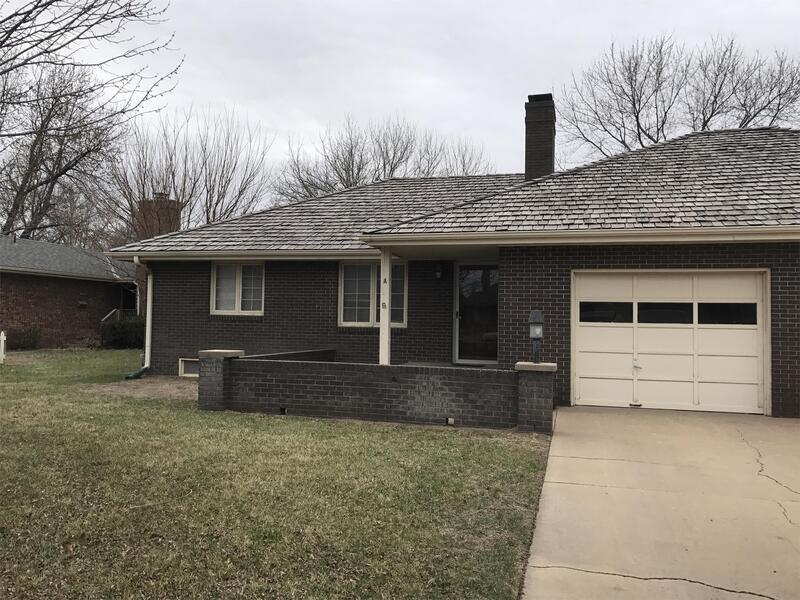 2701 Nottingham Dr, Hutchinson, KS 67502 Condo for Rent in Hutchinson