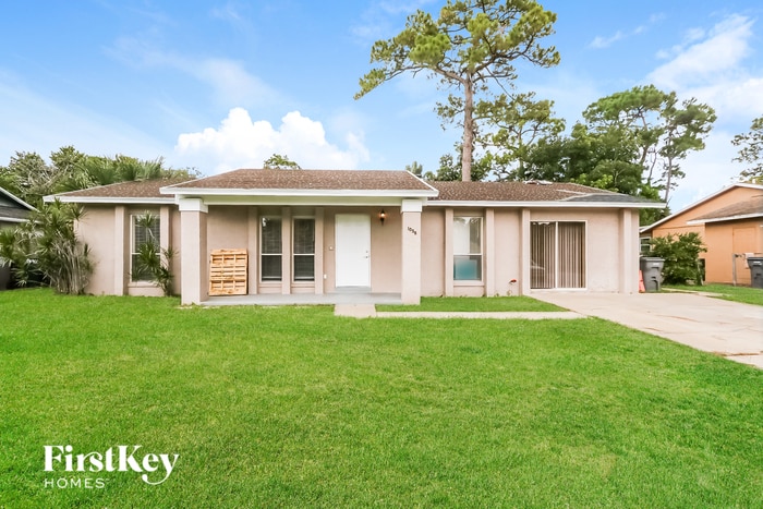 Primary Photo - 1035 Cameo Cir