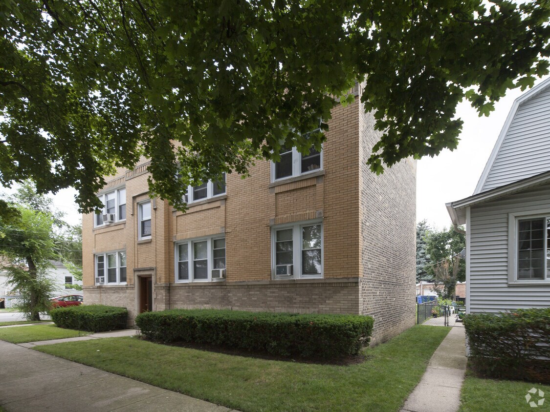 5600 N Marmora Ave, Chicago, IL 60646 5600 N Marmora Ave Chicago, IL